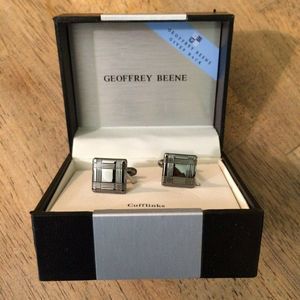 New Geoffrey Beene MEDAL MAN Dark Metalllic Plaid Cufflinks
